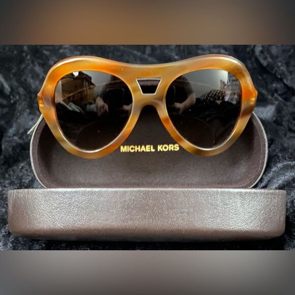 Michael Kors Sunglasses Kensington (MSK209) 135 Made in Italy NWT w/ Case